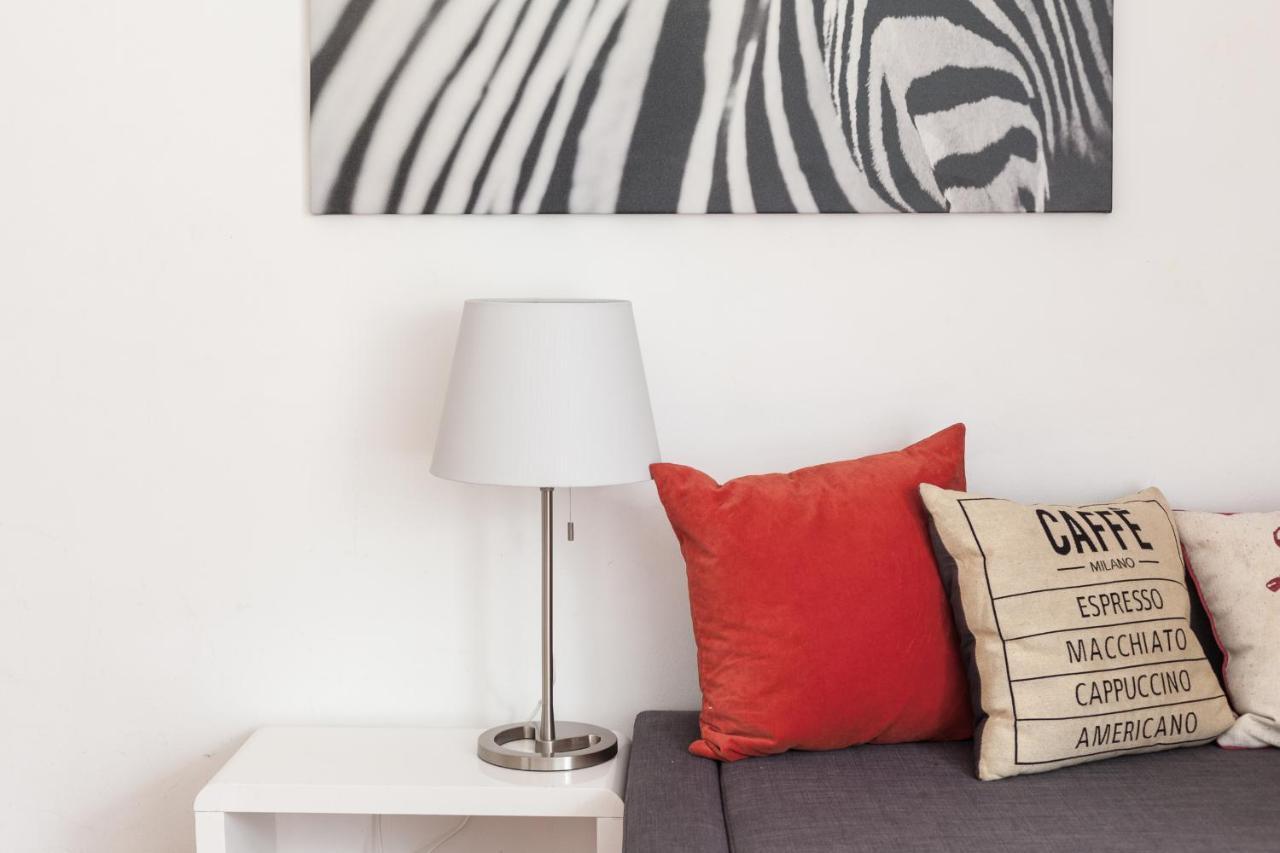 Апартаменты White City Apartment